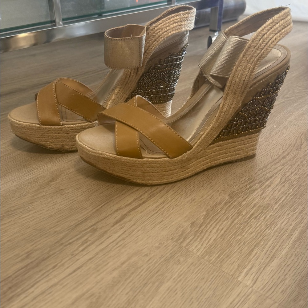 Elegant Tan Wedge Sandals